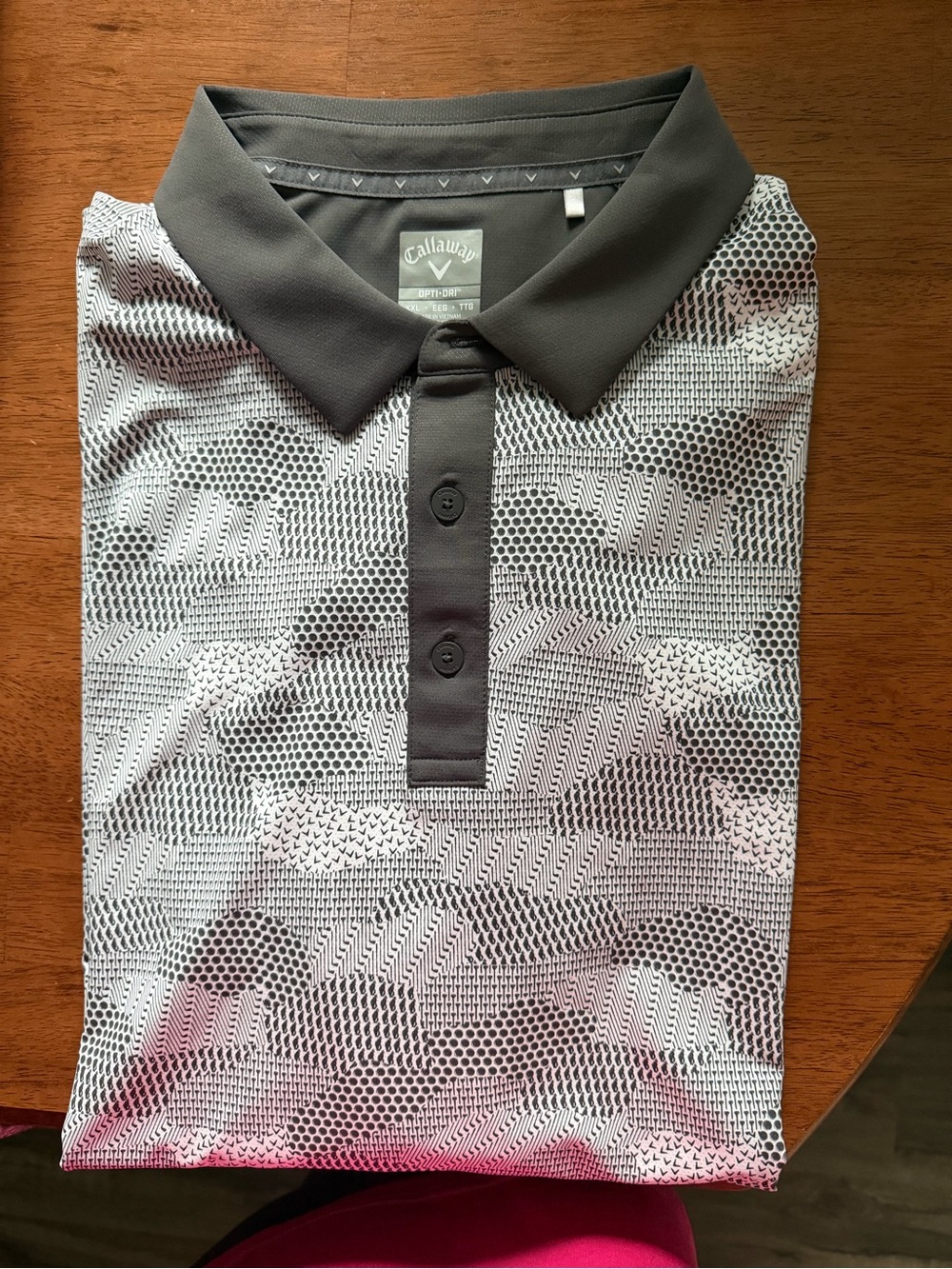 Callaway Men’s Black & White Geometric Golf Polo